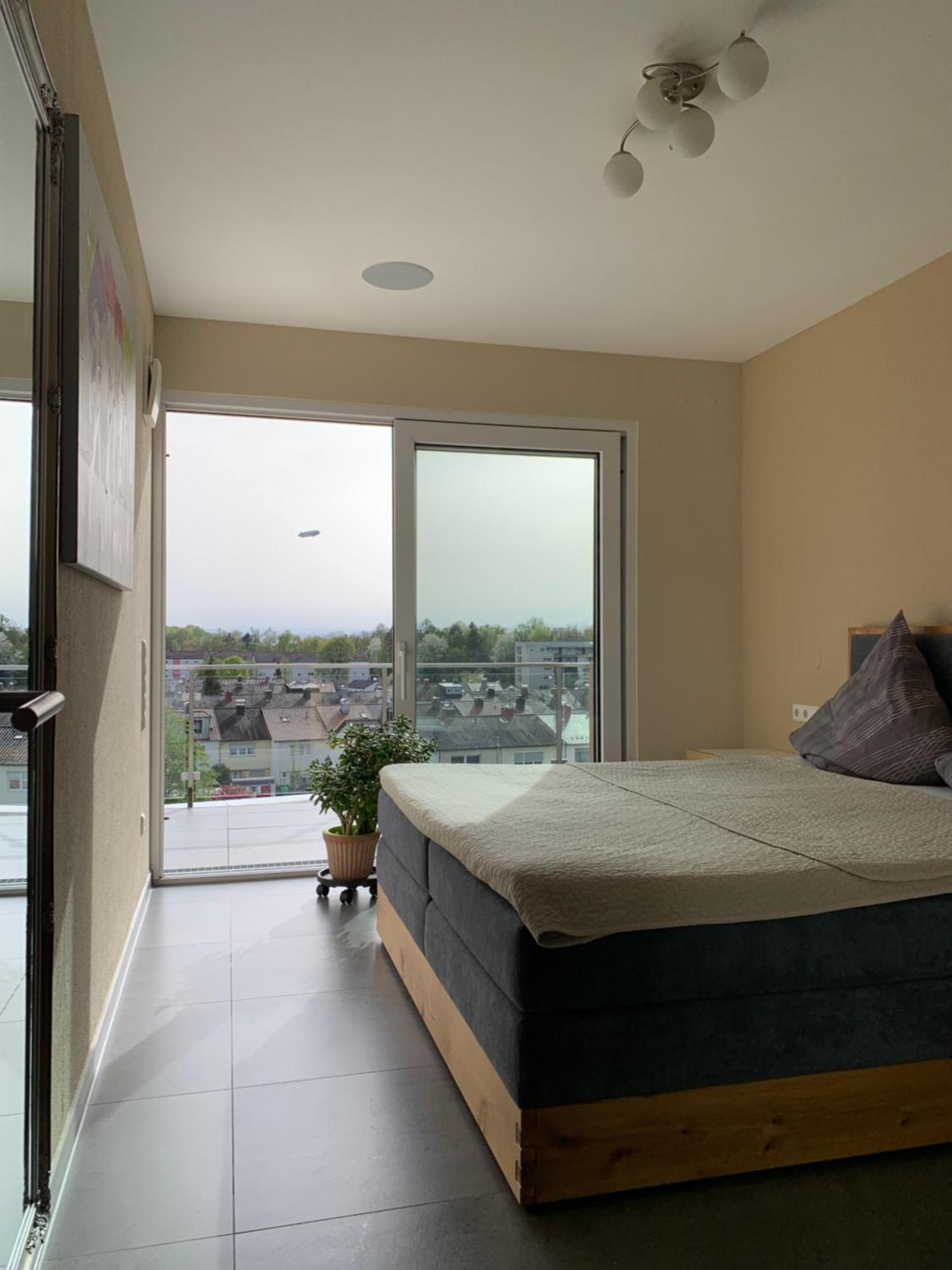 Penthouse Apartment Mit Alpenblick Friedrichshafen Luaran gambar