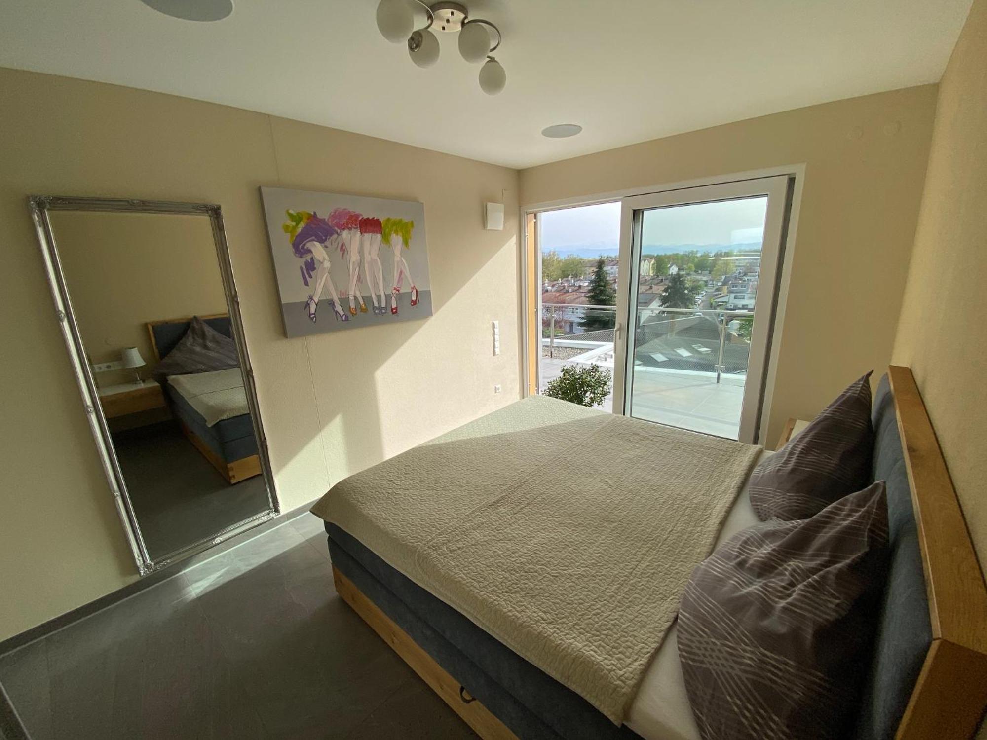 Penthouse Apartment Mit Alpenblick Friedrichshafen Luaran gambar
