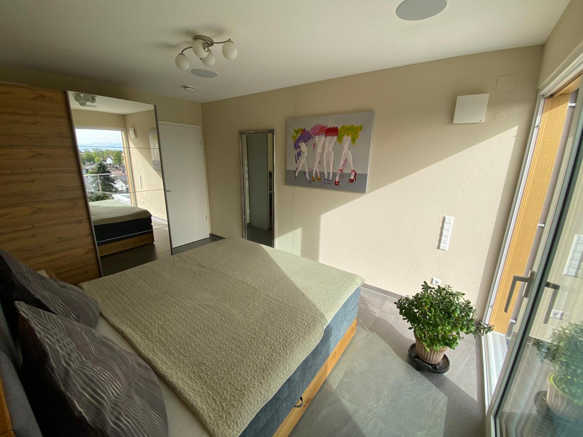 Penthouse Apartment Mit Alpenblick Friedrichshafen Luaran gambar
