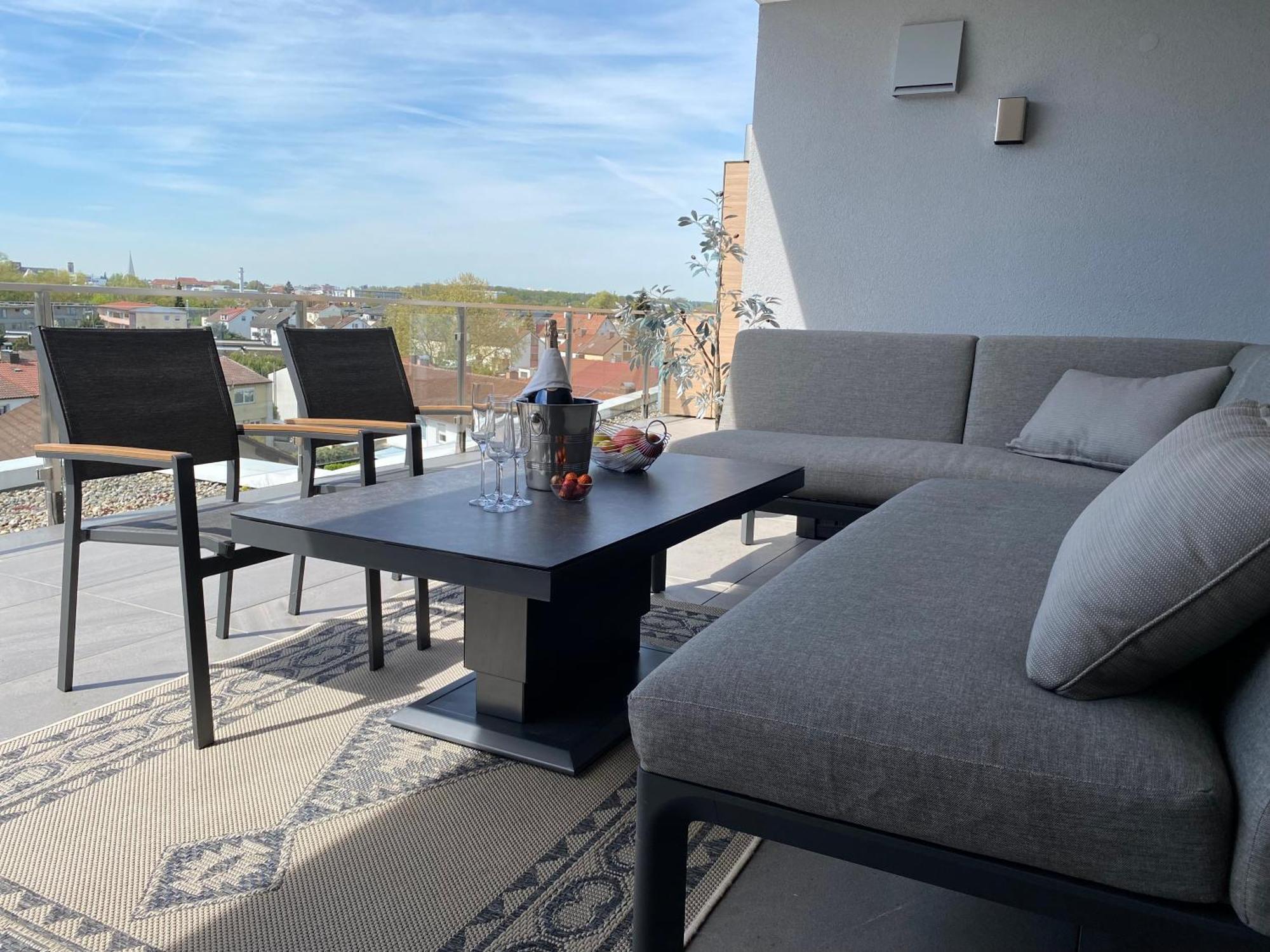 Penthouse Apartment Mit Alpenblick Friedrichshafen Luaran gambar