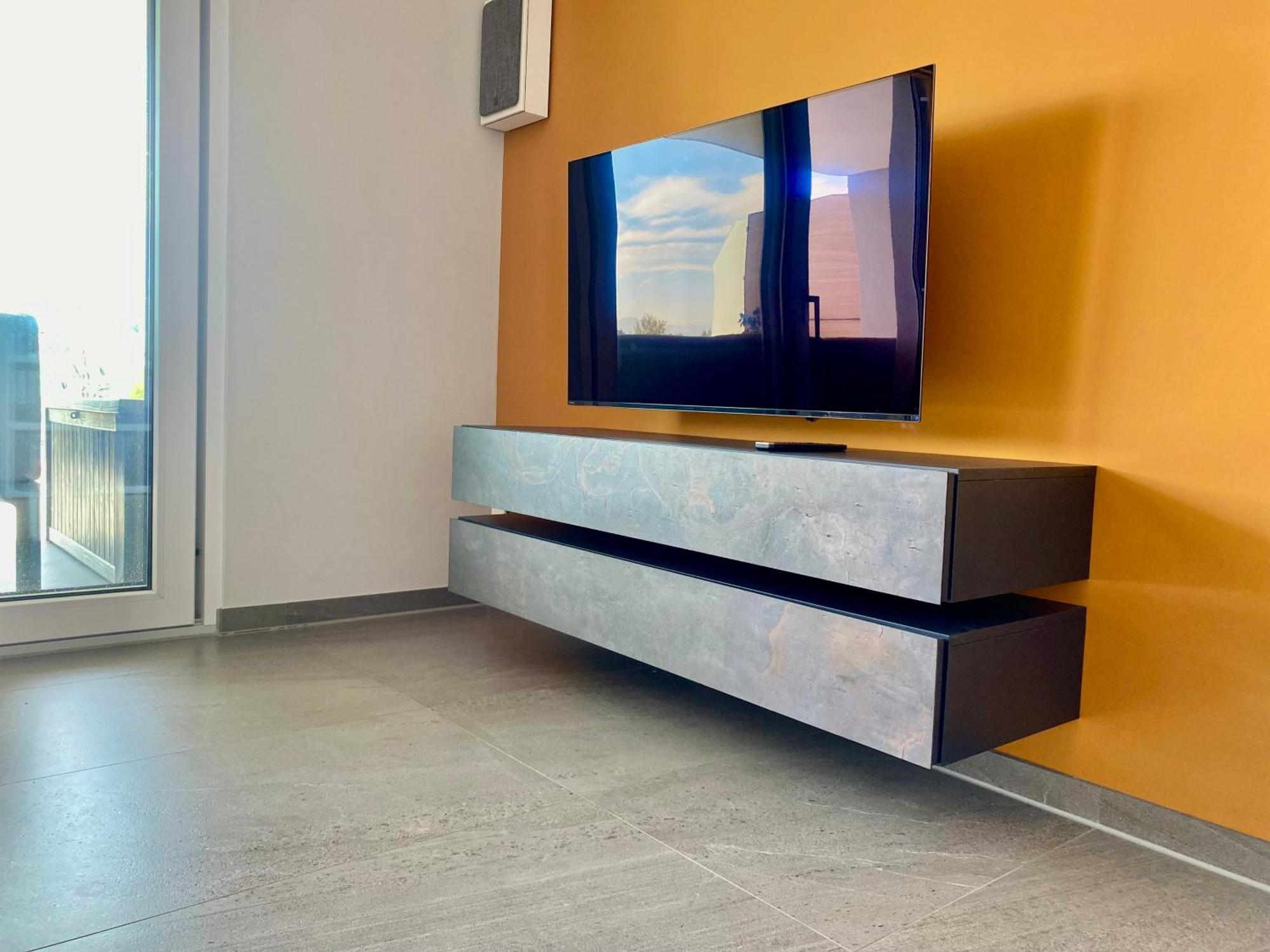 Penthouse Apartment Mit Alpenblick Friedrichshafen Luaran gambar