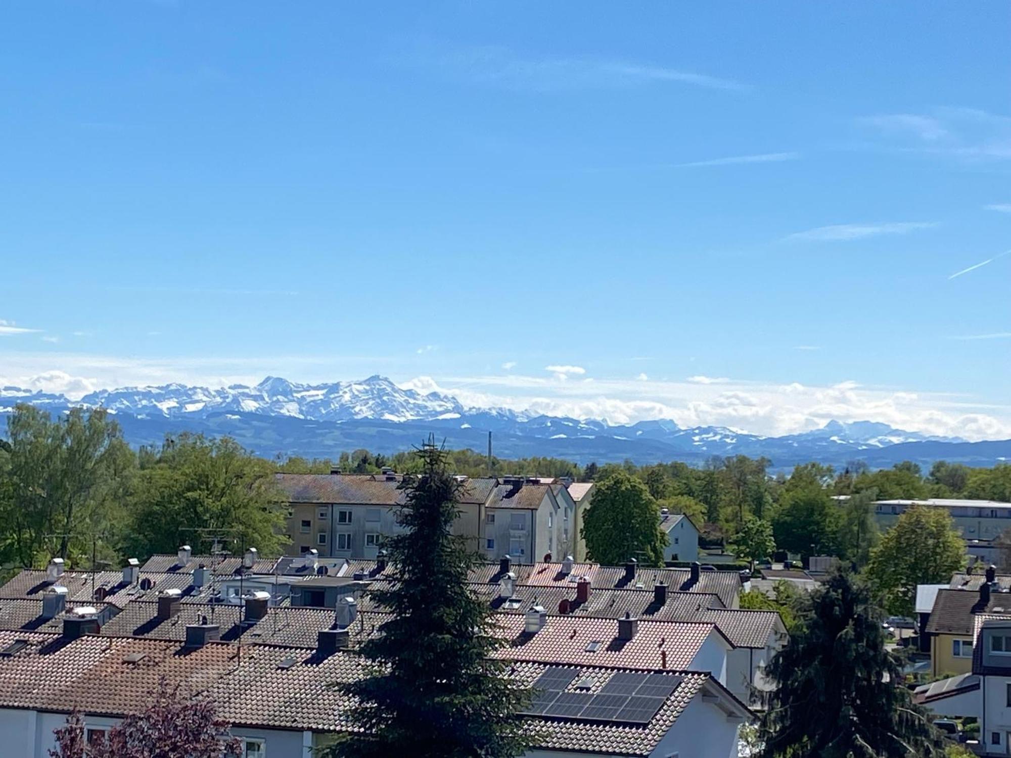 Penthouse Apartment Mit Alpenblick Friedrichshafen Luaran gambar