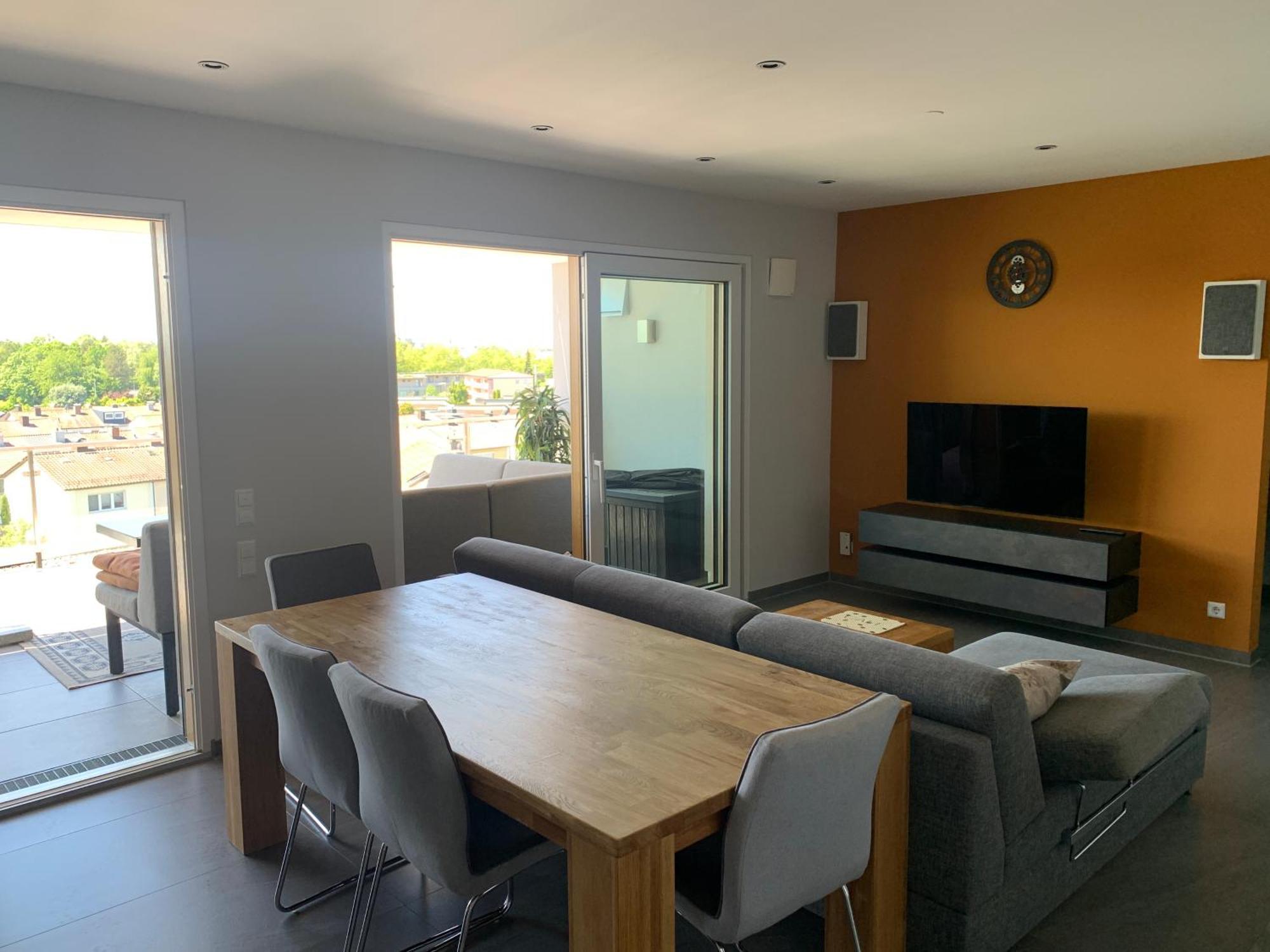 Penthouse Apartment Mit Alpenblick Friedrichshafen Luaran gambar