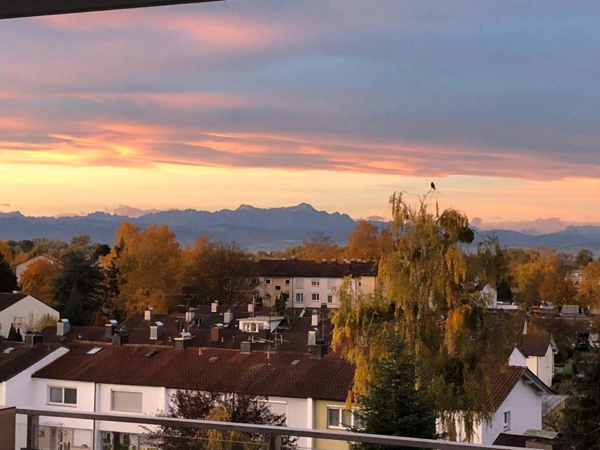 Penthouse Apartment Mit Alpenblick Friedrichshafen Luaran gambar